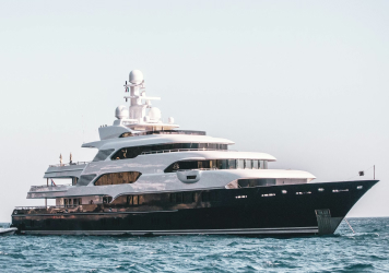 Yacht